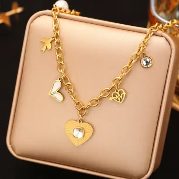 Collier White Love
