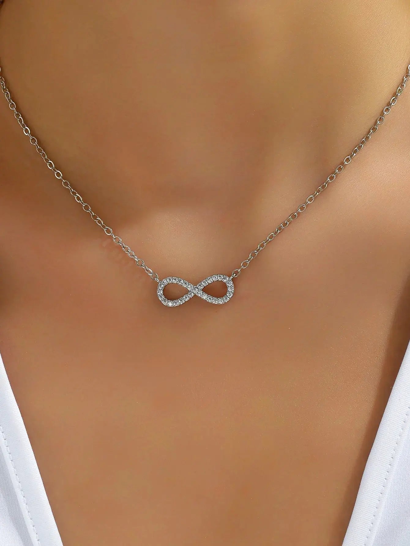 Collier Infinity